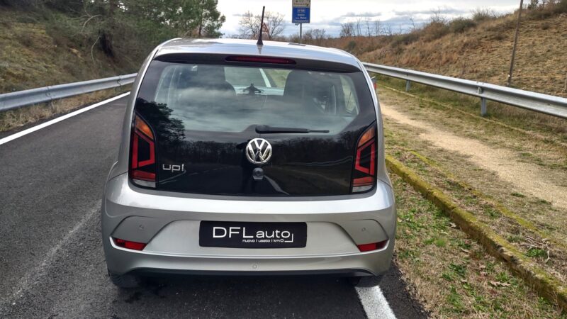 Volkswagen  UP 1.0 MPI