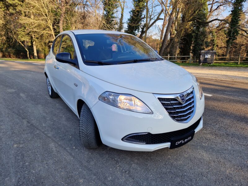 Lancia Ypsilon 1.2 69cv